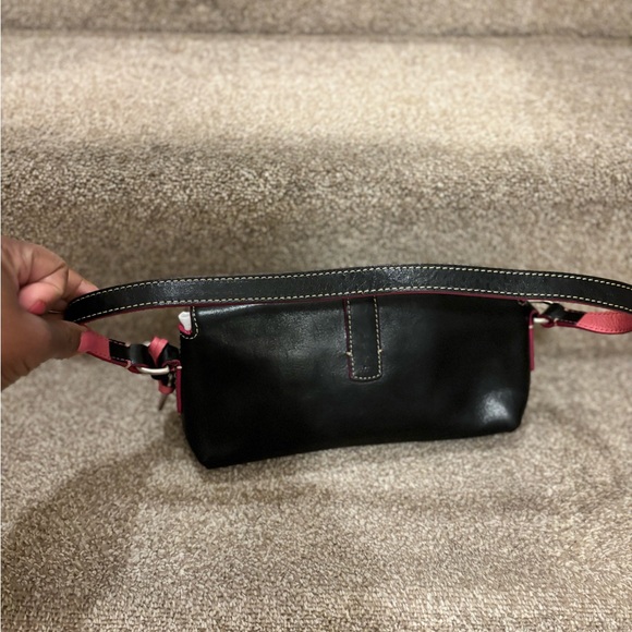 Dooney and Bourke shoulder bag - Picture 4 of 8